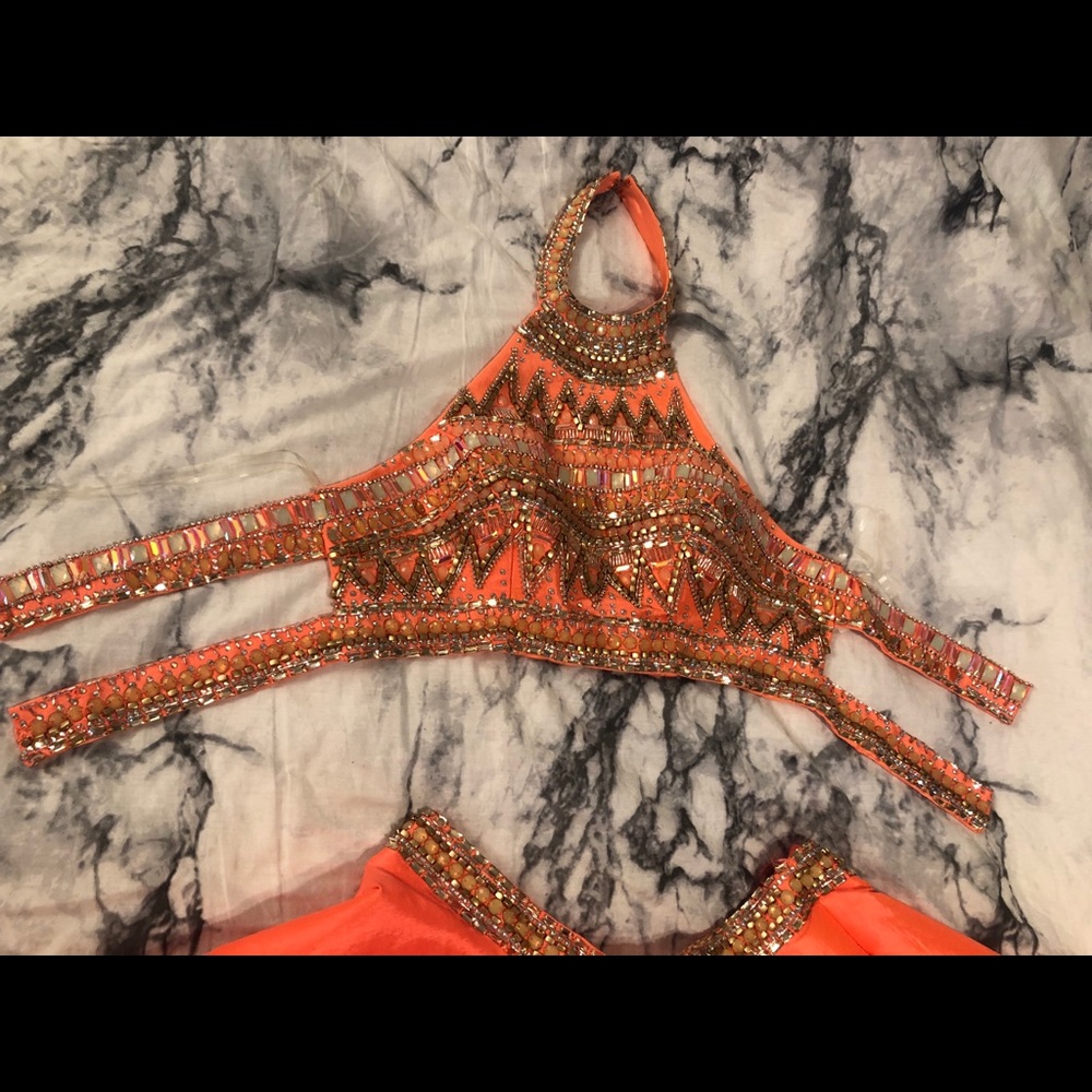 Two Piece Set - Picture 4 of 5